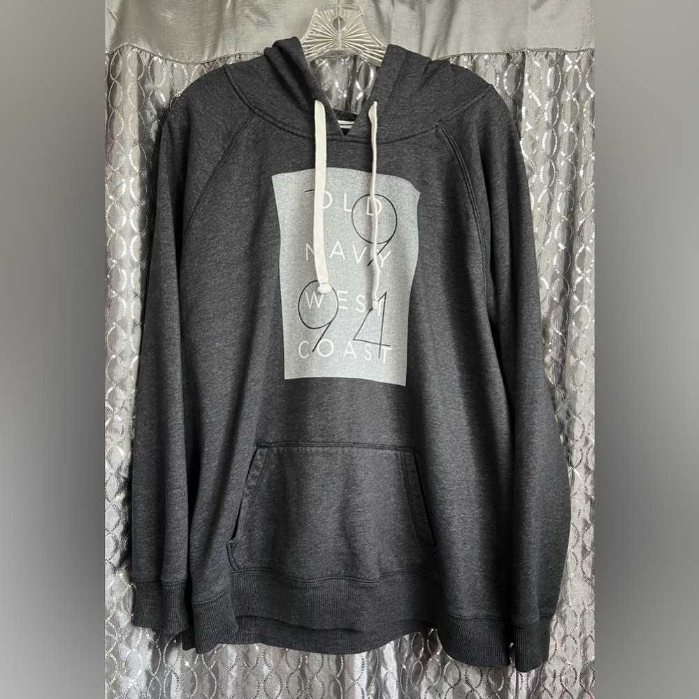 Women’s Old Navy Graphic Hoodie Size XXL